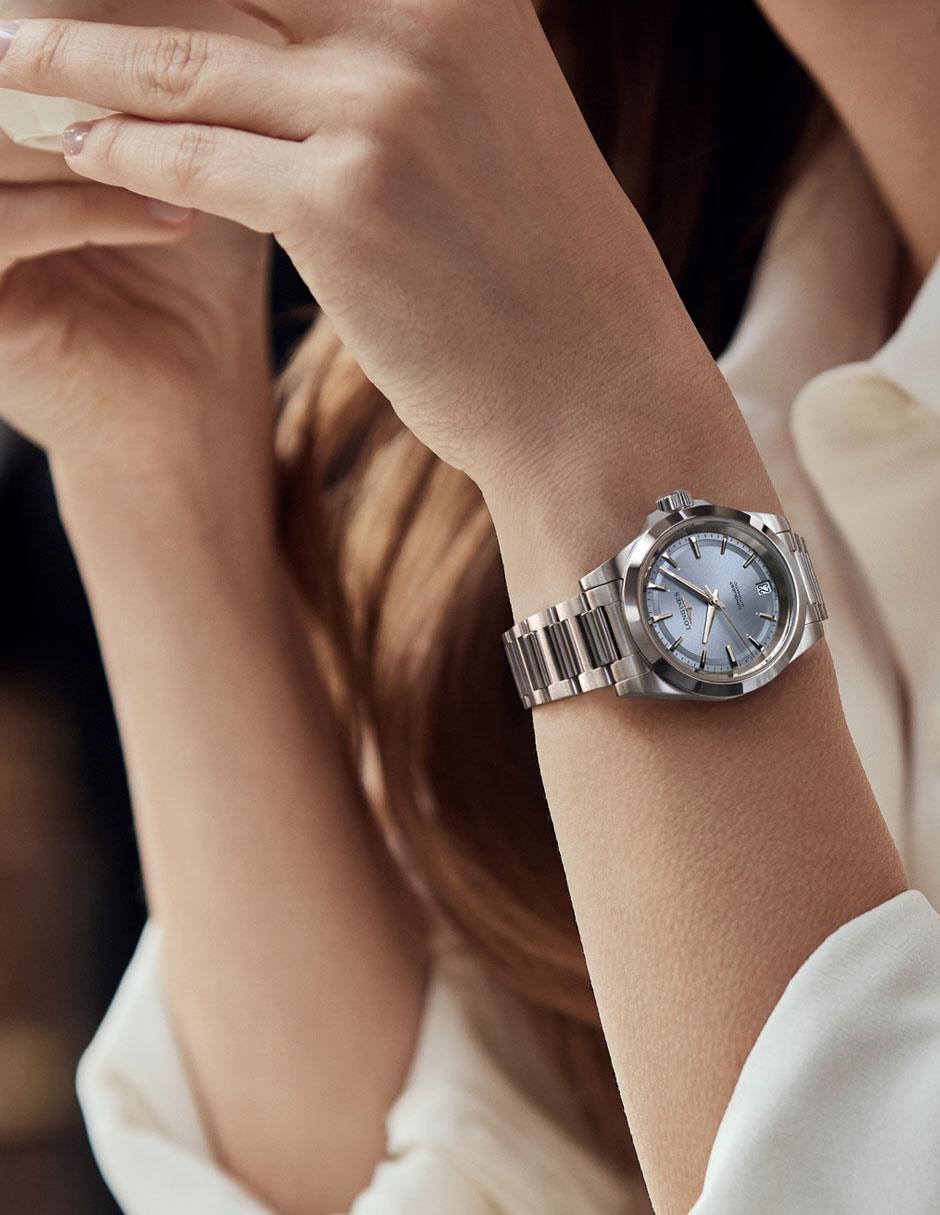 Reloj Conquest para mujer L34304926 7